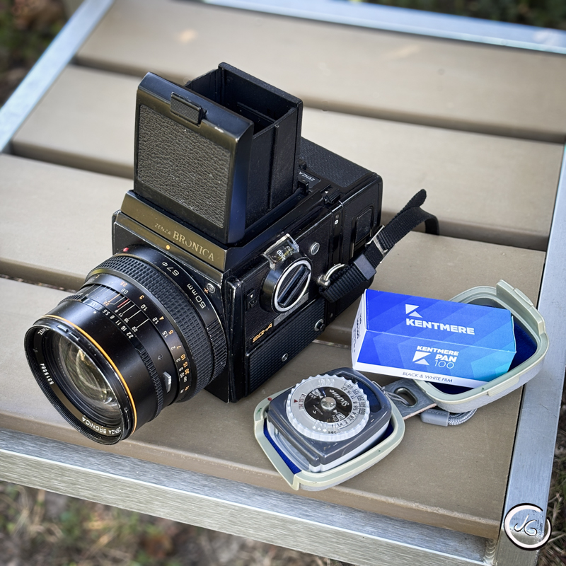 Bronica SQ-A + Kentmere Pan 100 : une belle surprise en nuances de gris